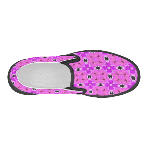 Circle Lattice of Floral Pink Violet Modern Quilt Women's Slip-on Canvas Shoes (Model 019)