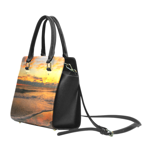 Stunning sunset on the beach Classic Shoulder Handbag (Model 1653)