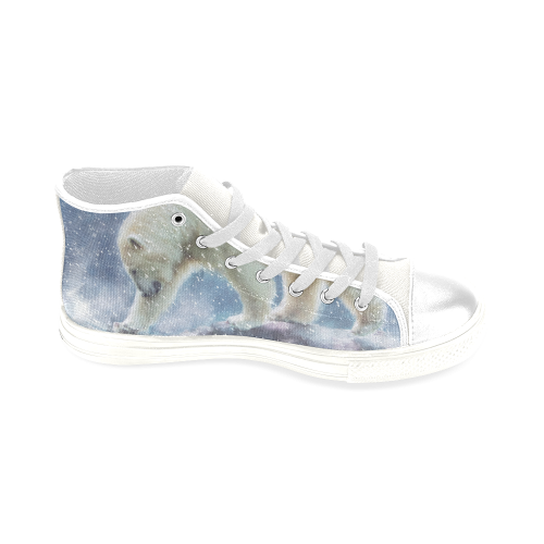 A polar bear at the water Men’s Classic High Top Canvas Shoes (Model 017)