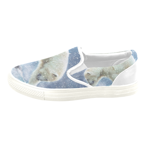 A polar bear at the water Men's Unusual Slip-on Canvas Shoes (Model 019)