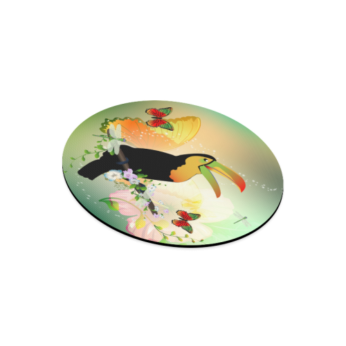 Funny toucan with flowers Round Mousepad