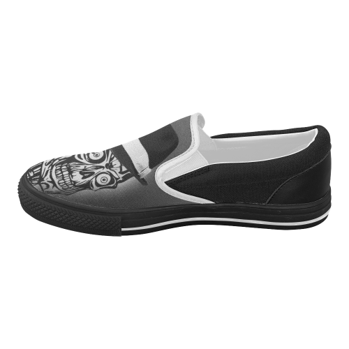 Elegant Skull with hat,B&W Women's Slip-on Canvas Shoes (Model 019)