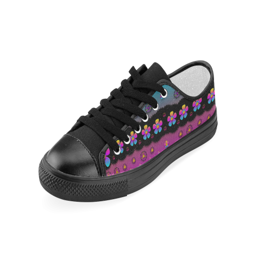Rainbow  big flowers in peace for love and freedom Women's Classic Canvas Shoes (Model 018)