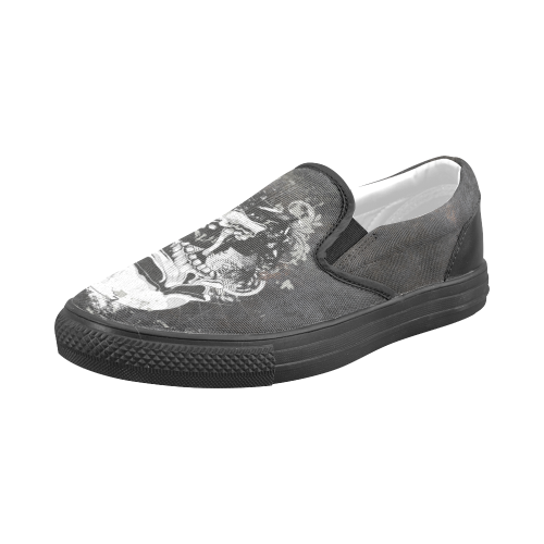 Dark Gothic Skull Men's Slip-on Canvas Shoes (Model 019)