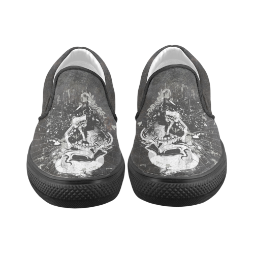 Dark Gothic Skull Men's Unusual Slip-on Canvas Shoes (Model 019)