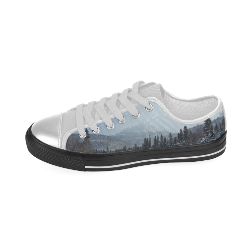 Winter Wonderland Women's Classic Canvas Shoes (Model 018)