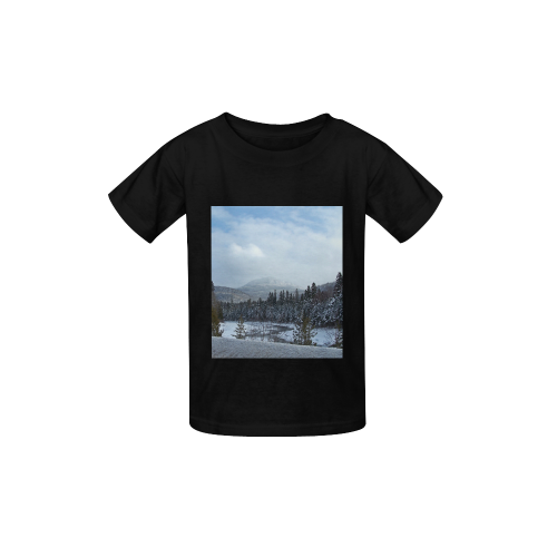 Winter Wonderland Kid's  Classic T-shirt (Model T22)