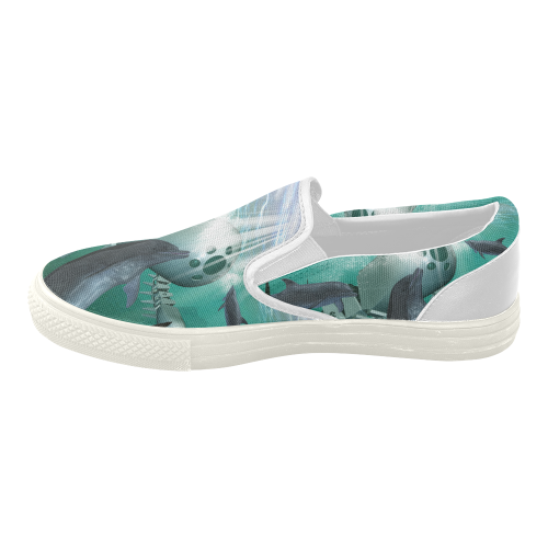 Dolphin with mechanical fish Women's Slip-on Canvas Shoes (Model 019)