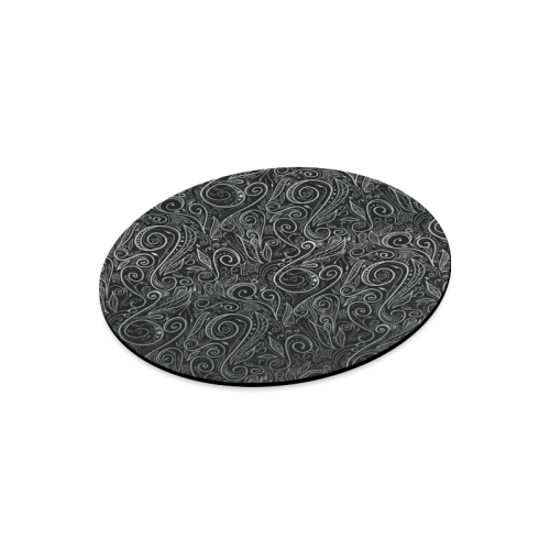 A elegant floral damasks in  silver and black Round Mousepad