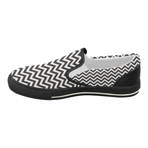 HIPSTER zigzag chevron pattern black & white Women's Slip-on Canvas Shoes (Model 019)