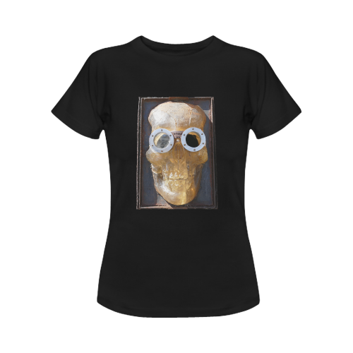 Steampunk Skull on black Women's Classic T-Shirt (Model T17）