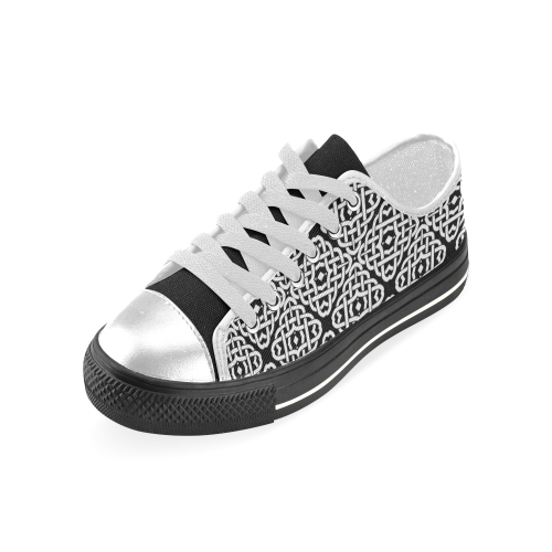 CELTIC KNOT pattern - black white Women's Classic Canvas Shoes (Model 018)