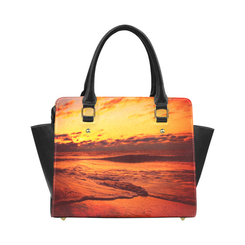 Stunning sunset on the beach 2 Classic Shoulder Handbag (Model 1653)