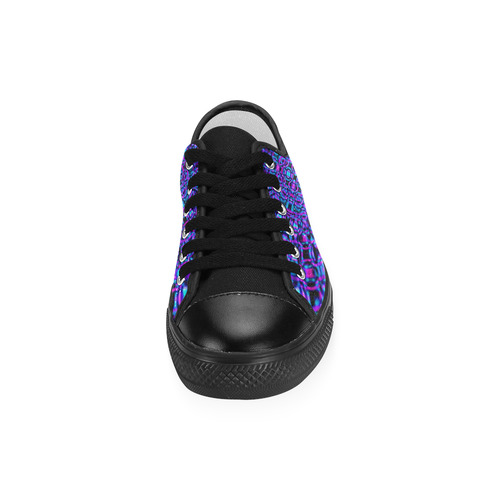 Sapphire Blue Fractal Gems Women's Classic Canvas Shoes (Model 018)