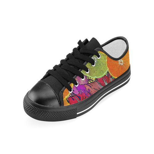 Pop Art Pattern Mix ORANGES SPLASHES multicolored Men's Classic Canvas Shoes (Model 018)