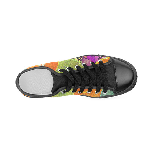 Pop Art Pattern Mix ORANGES SPLASHES multicolored Men's Classic Canvas Shoes (Model 018)