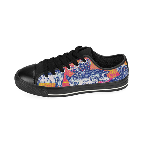 Little flying pigs Canvas Women's Shoes/Large Size (Model 018)