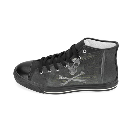 Vintage Skull Pirates Flag Women's Classic High Top Canvas Shoes (Model 017)