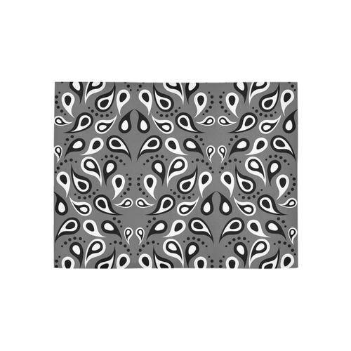 Black And White Paisley Area Rug 5'3''x4'