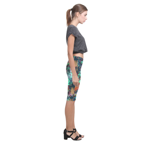 Graffiti Wall and Paint Splatter Hestia Cropped Leggings (Model L03)