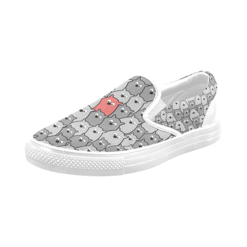 Stand Out From the Crowd Men's Slip-on Canvas Shoes (Model 019)