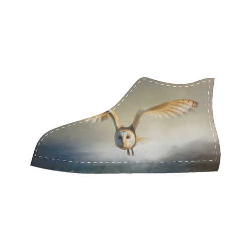 An barn owl flies over the lake Men’s Classic High Top Canvas Shoes (Model 017)