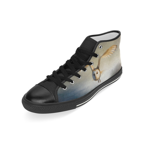 An barn owl flies over the lake Men’s Classic High Top Canvas Shoes (Model 017)