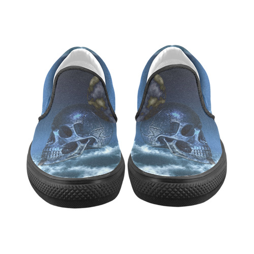 Skull and Moon Men's Slip-on Canvas Shoes (Model 019)