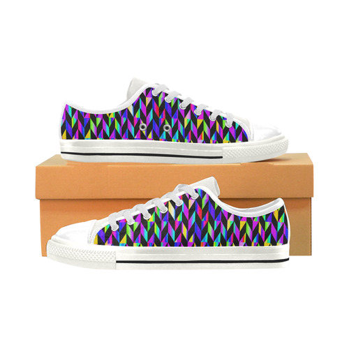 Purple Blue Rainbow Polygon Men's Classic Canvas Shoes (Model 018)