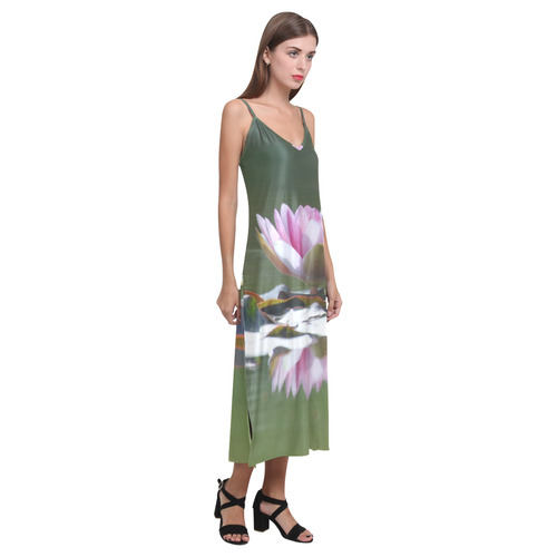 WaterLily20150502_by_FeelGood V-Neck Open Fork Long Dress(Model D18)