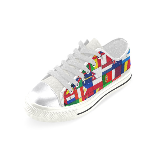 WORLD FLAGS 2 Women's Classic Canvas Shoes (Model 018)