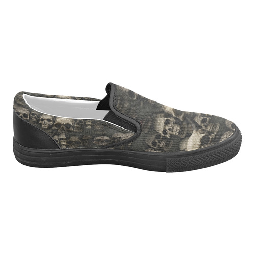 Crypt of the devilish dead skull Men's Slip-on Canvas Shoes (Model 019)