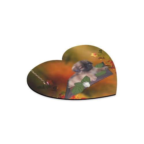 Cute lttle pekinese, dog Heart-shaped Mousepad