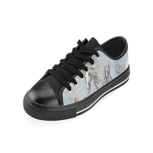 Awesome white wild horses Canvas Women's Shoes/Large Size (Model 018)