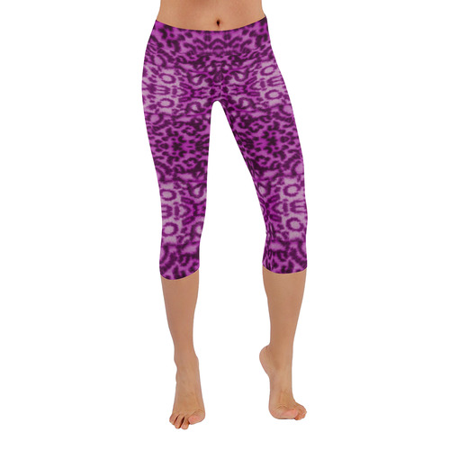 Lion In Purple Women's Low Rise Capri Leggings (Invisible Stitch) (Model L08)