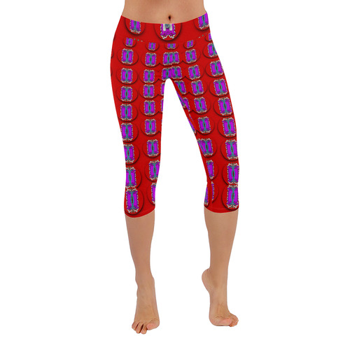 May be a cartoon on red Women's Low Rise Capri Leggings (Invisible Stitch) (Model L08)