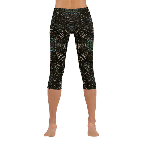 Pearl stars on a wonderful sky Women's Low Rise Capri Leggings (Invisible Stitch) (Model L08)