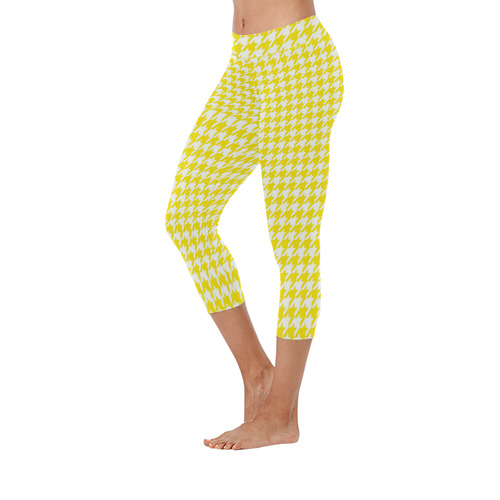 Friendly Houndstooth Pattern,yellow by FeelGood Women's Low Rise Capri Leggings (Invisible Stitch) (Model L08)