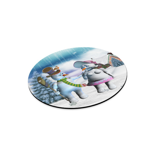 Funny snowman and snow women Round Mousepad