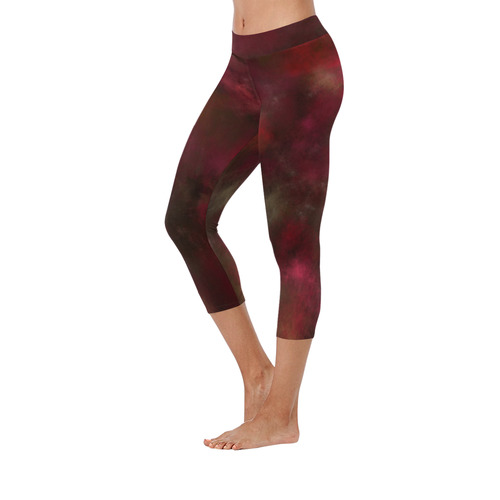 Dark red black batik look Women's Low Rise Capri Leggings (Invisible Stitch) (Model L08)