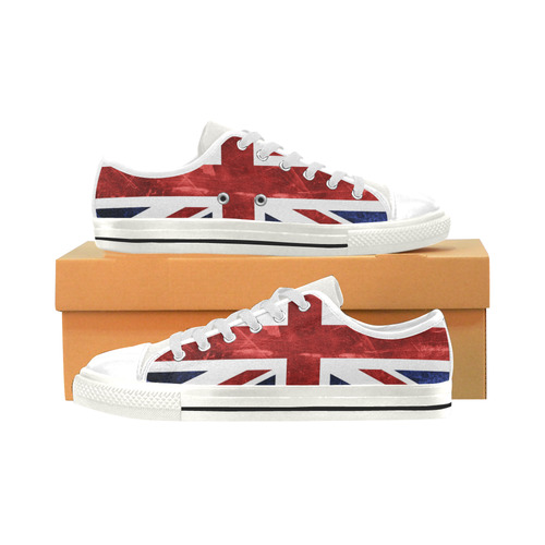 Grunge Union Jack Flag Men's Classic Canvas Shoes (Model 018)