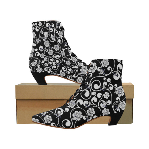 Black and White Flowery Hoop Divers