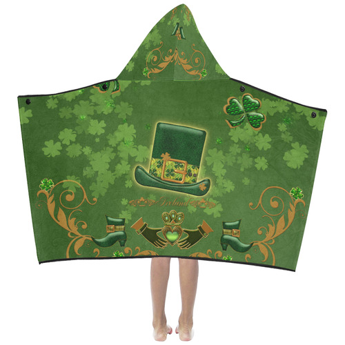 Happy st. patrick's day with hat Kids' Hooded Bath Towels