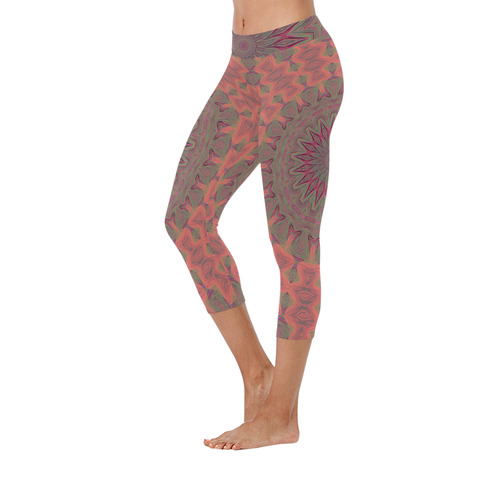 CORAL REEFER Women's Low Rise Capri Leggings (Invisible Stitch) (Model L08)