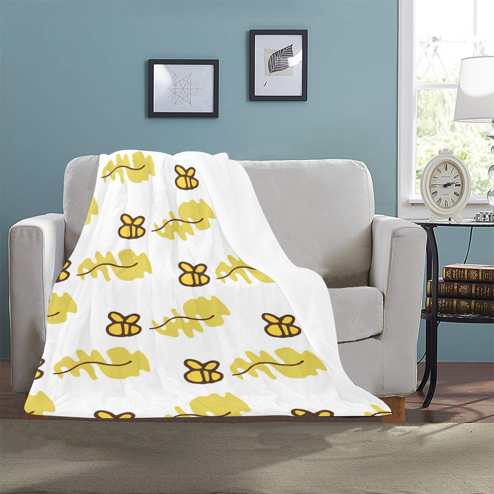 Ultra-Soft Micro Fleece Blanket 32"x48"