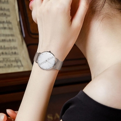 Women's Steel Bracelet Watch Without Numbers