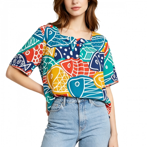 Women‘s Square Neck Short Sleeve T-Shirt with Buttons