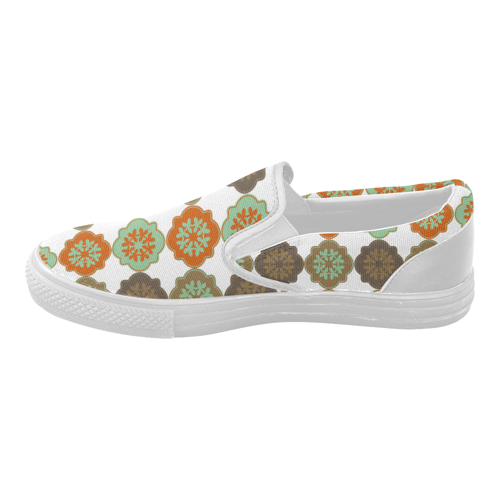 Decorative Quatrefoil Moroccan Trellis Women's Slip-on Canvas Shoes (Model 019)
