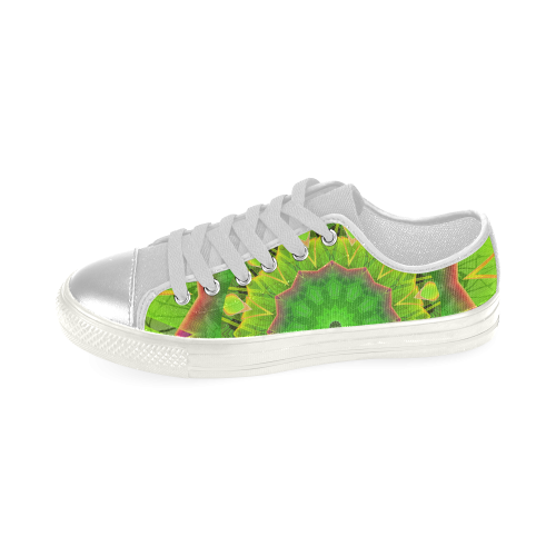 Golden Green Foliage Ferns Abstract Summer Days Women's Classic Canvas Shoes (Model 018)