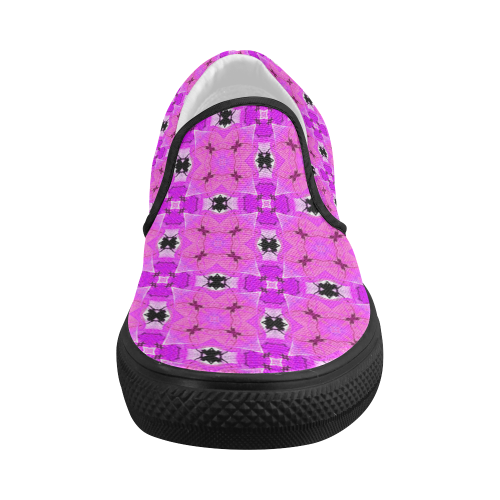 Circle Lattice of Floral Pink Violet Modern Quilt Women's Slip-on Canvas Shoes (Model 019)